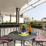 Living Timeless - Ruster Drachennest - Europa Park * רוסט
