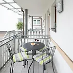 Living Timeless - Ruster Drachennest - Europa Park * רוסט